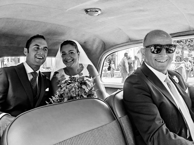 La boda de Óscar y María  en Villarrobledo, Albacete 24