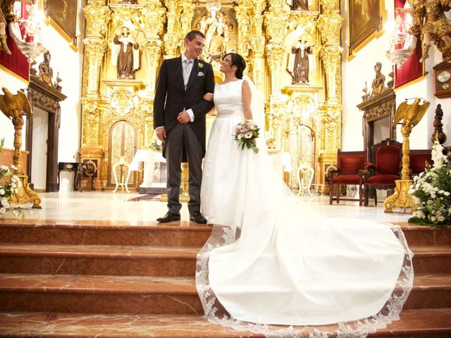 La boda de Quino y Rosa en San Fernando, Cádiz 16