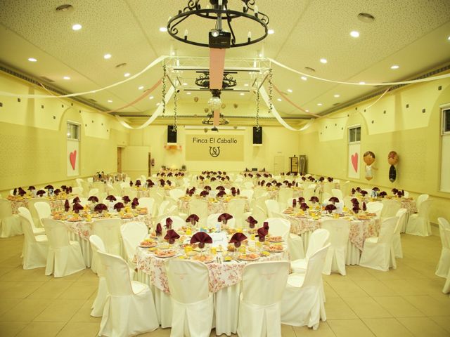 La boda de Quino y Rosa en San Fernando, Cádiz 41