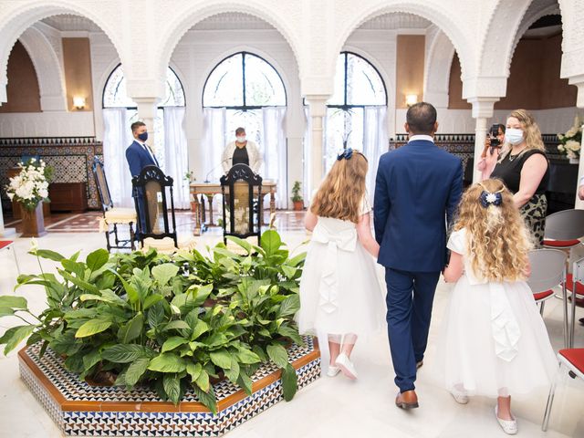 La boda de Orla y Tito en Benalmadena Costa, Málaga 15