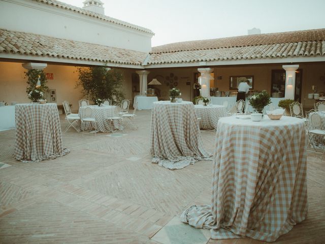 La boda de Ángel y Carmen en Llerena, Badajoz 60