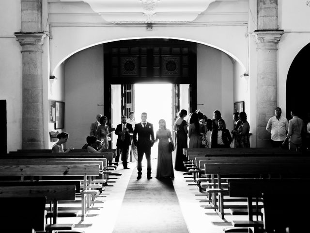 La boda de Fernando y Mónica en San Fernando, Cádiz 19