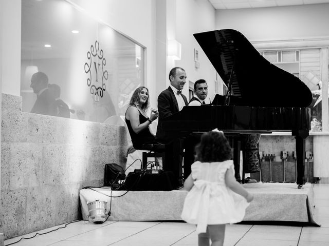 La boda de Fernando y Mónica en San Fernando, Cádiz 43