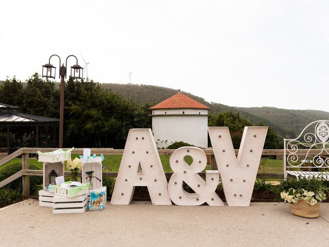 La boda de Aarón y Virginia en Laxe, A Coruña 29