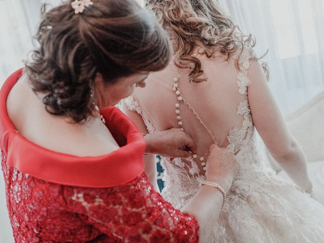 La boda de Aarón y Virginia en Laxe, A Coruña 45