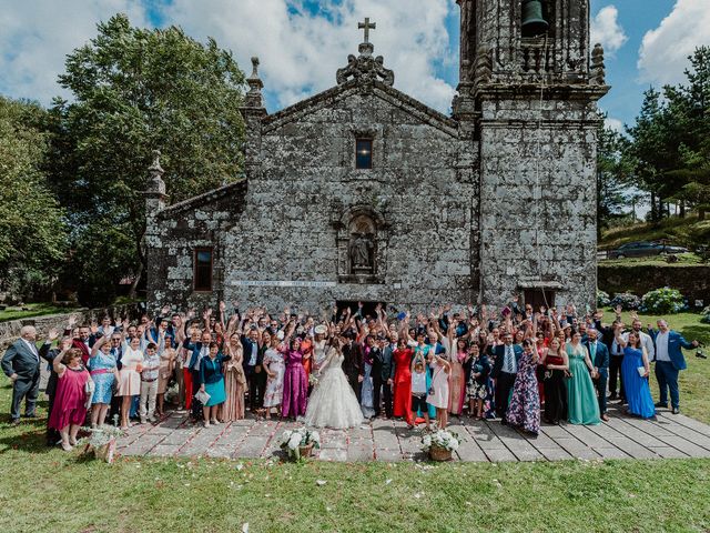 La boda de Aarón y Virginia en Laxe, A Coruña 63