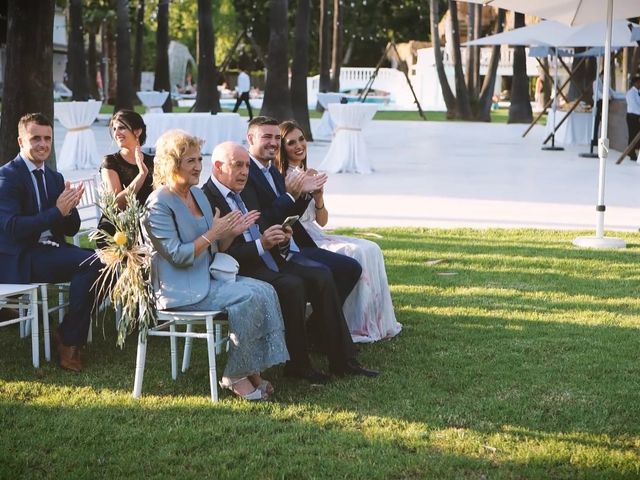 La boda de Sofía y Borja en Playa De Gandia, Valencia 20