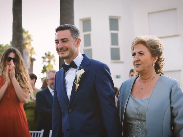 La boda de Sofía y Borja en Playa De Gandia, Valencia 21