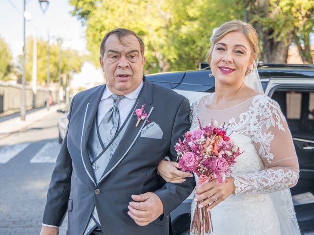 La boda de Pedro y Verónica en Torrejon De La Calzada, Madrid 8