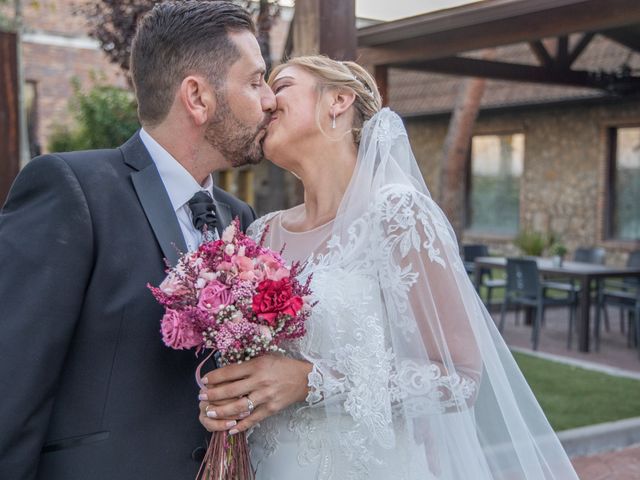 La boda de Pedro y Verónica en Torrejon De La Calzada, Madrid 18