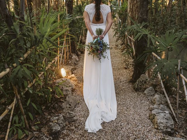 La boda de Rubén y Almudena en Chinchon, Madrid 18