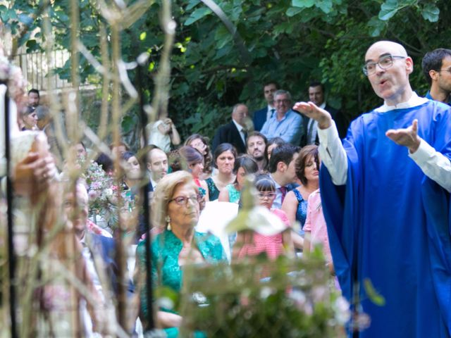 La boda de Alberto y María en Villanubla, Valladolid 30