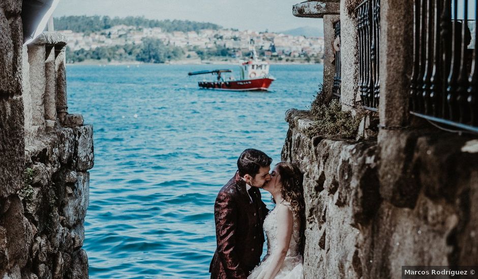 La boda de Aarón y Virginia en Laxe, A Coruña