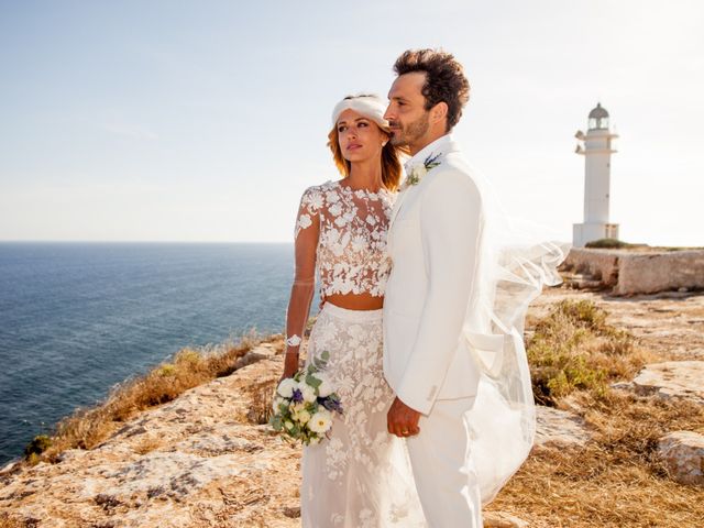 La boda de Dario y Camilla en Sant Francesc De Formentera, Islas Baleares 2