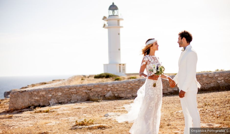 La boda de Dario y Camilla en Sant Francesc De Formentera, Islas Baleares