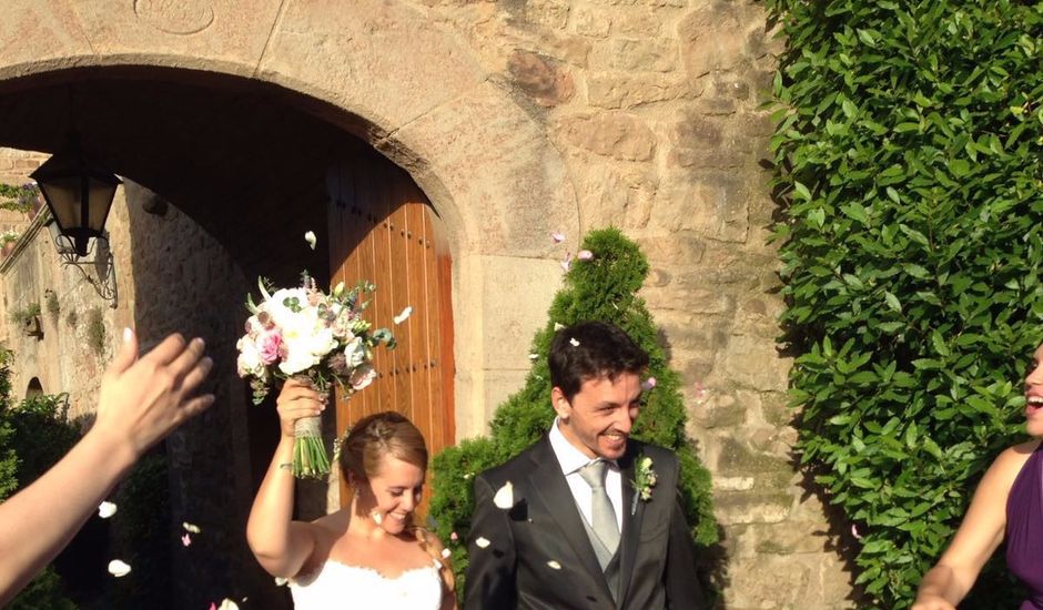 La boda de Andrea y Jonathan en Castelladral, Barcelona