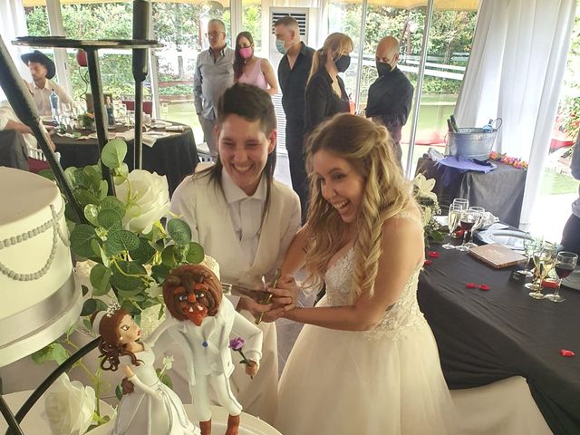 La boda de Aroa  y Yvonne en Palau De Plegamans, Barcelona 6