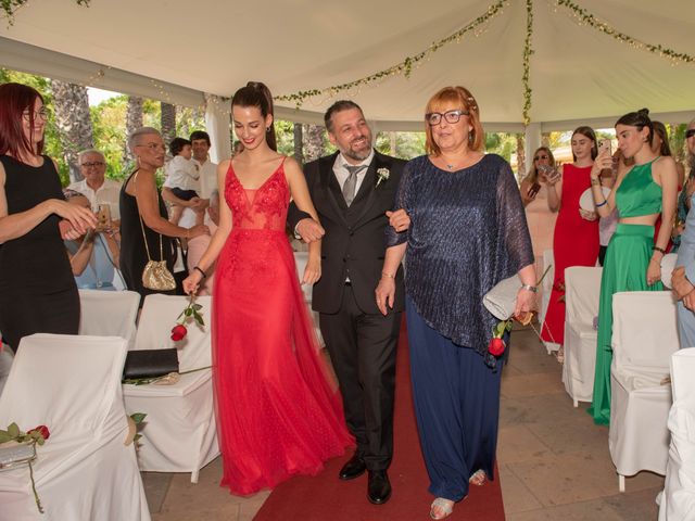 La boda de Antonio y Monica en Sant Vicenç De Montalt, Barcelona 4