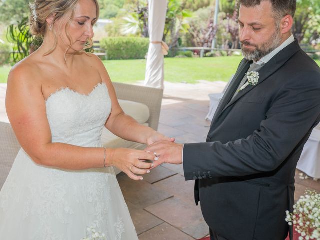 La boda de Antonio y Monica en Sant Vicenç De Montalt, Barcelona 25