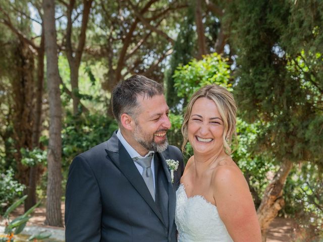 La boda de Antonio y Monica en Sant Vicenç De Montalt, Barcelona 35