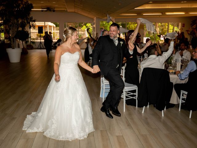 La boda de Antonio y Monica en Sant Vicenç De Montalt, Barcelona 56