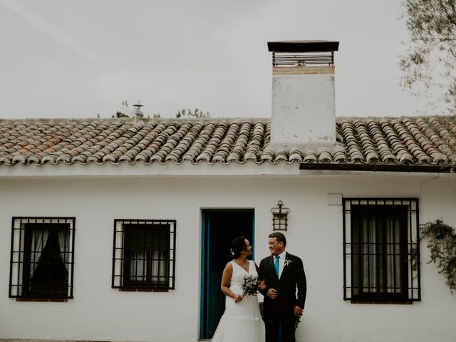 La boda de Metqal y Fiorella en Pueblo Los Cerralbos, Toledo 35