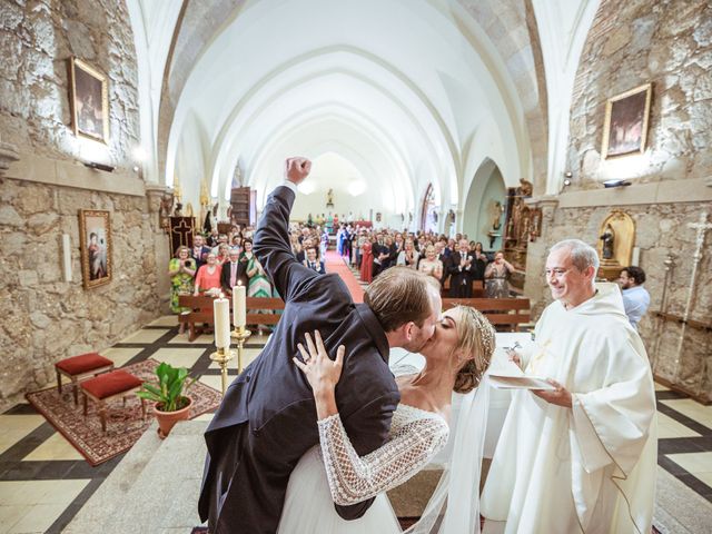 La boda de Beatriz y Marius en Jarandilla, Cáceres 32