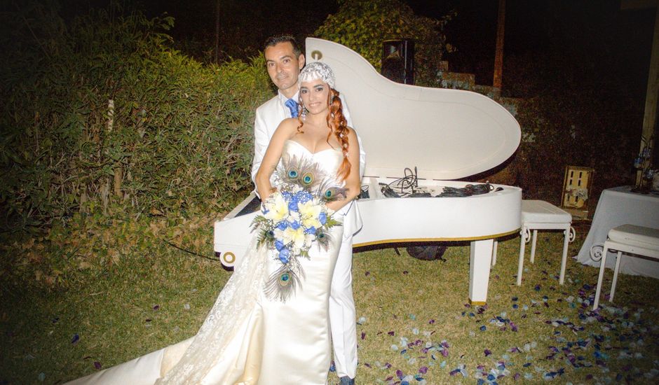 La boda de Javier y Macarena en Sevilla, Sevilla