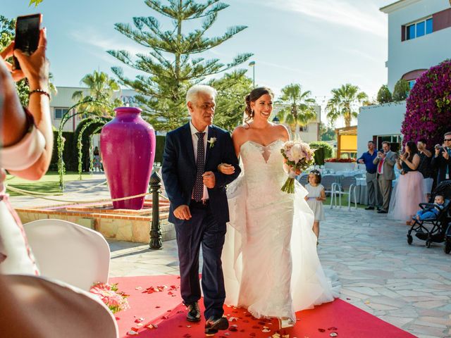 La boda de Raul y Noelia en Alhaurin De La Torre, Málaga 19