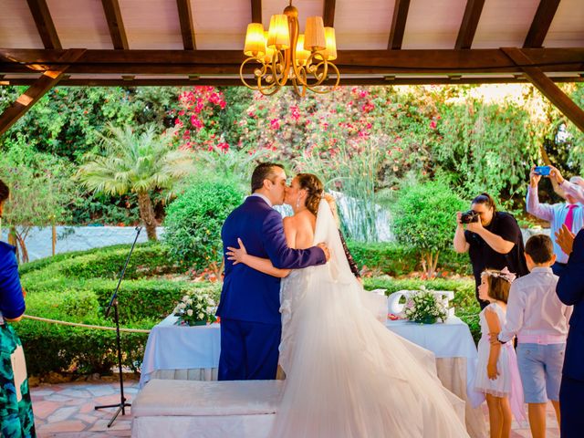 La boda de Raul y Noelia en Alhaurin De La Torre, Málaga 34