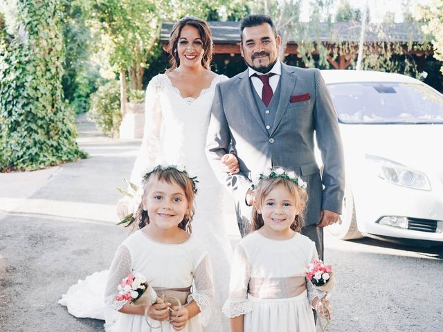 La boda de Eduardo y Lorena en La Torre De Esteban Hambran, Toledo 17