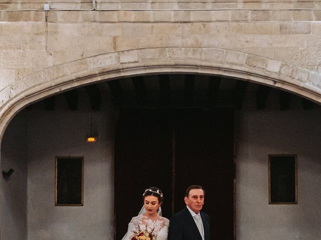 La boda de Javier y Victoria en Carrion De Calatrava, Ciudad Real 34