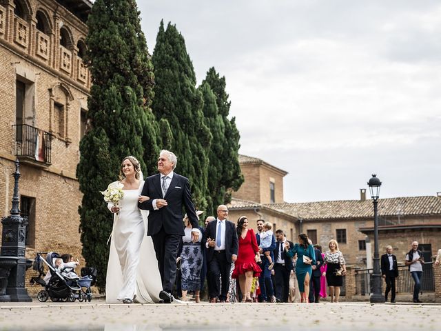 La boda de Diego y Adriana en Villafranca, Navarra 1