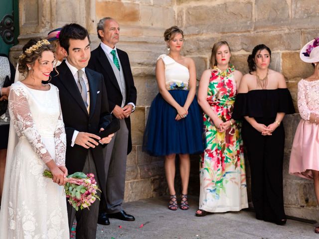 La boda de Iñaki y Lucía en Markina-xemein, Vizcaya 45