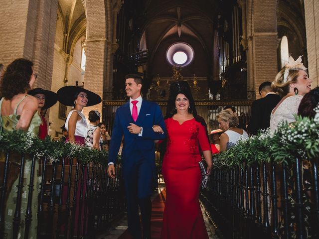 La boda de Antonio y Elena en Mairena Del Alcor, Sevilla 18