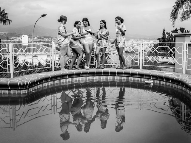 La boda de Raphäel y Sara en Rincon De La Victoria, Málaga 17