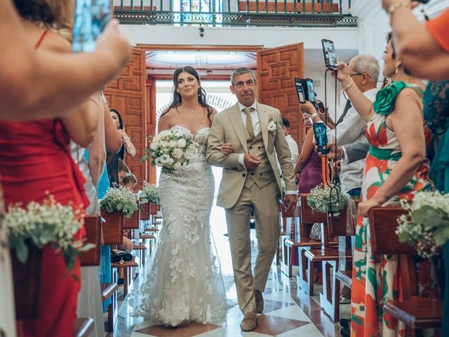 La boda de Raphäel y Sara en Rincon De La Victoria, Málaga 34