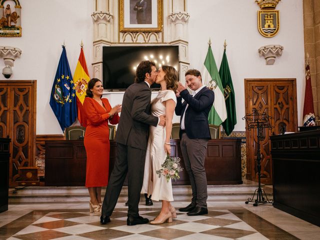 La boda de Siobhan y Manuel en Rota, Cádiz 25