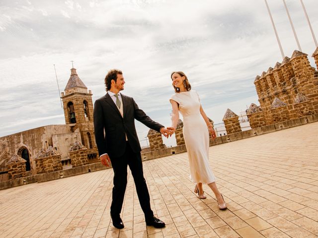 La boda de Siobhan y Manuel en Rota, Cádiz 35