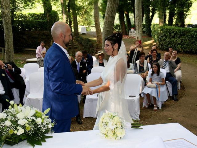 La boda de Marc y Montse en Olot, Girona 9