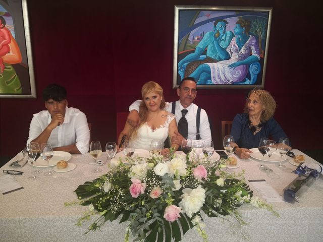La boda de Jose y Loli en Castelló/castellón De La Plana, Castellón 13