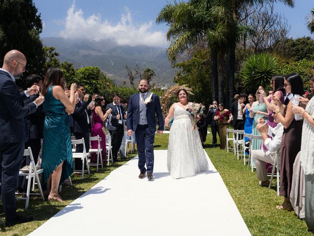 La boda de Rebeca y Cristian en Santa Cruz De Tenerife, Santa Cruz de Tenerife 29