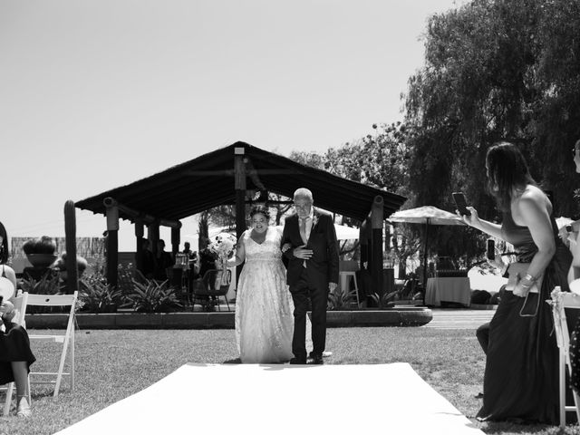 La boda de Rebeca y Cristian en Santa Cruz De Tenerife, Santa Cruz de Tenerife 42