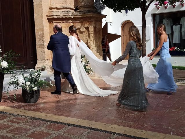 La boda de Álvaro  y Olaia en Marbella, Málaga 3