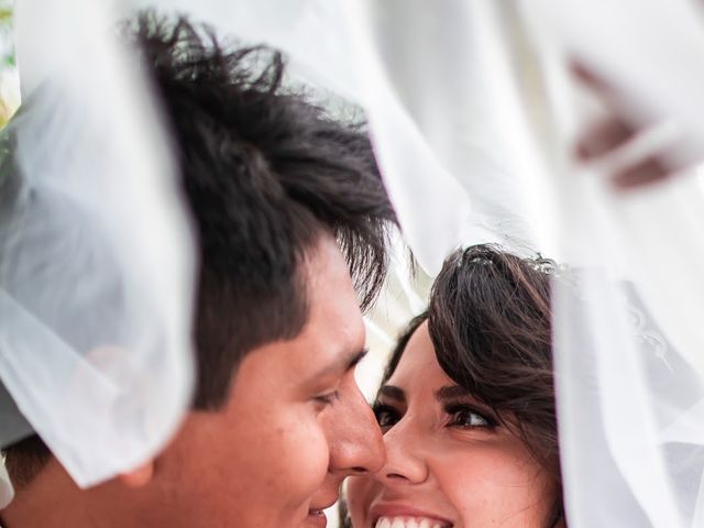 La boda de Milton y Zuleny en Vitoria-gasteiz, Álava 3