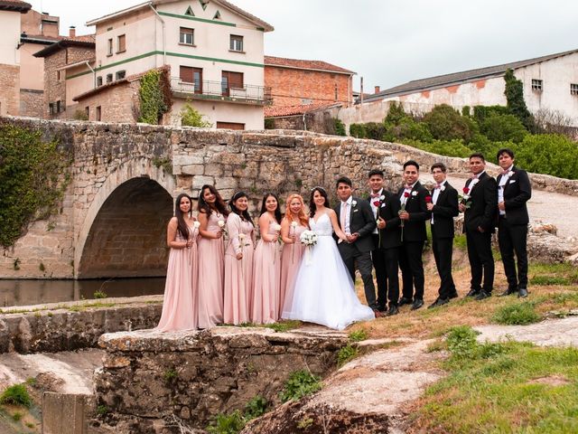 La boda de Milton y Zuleny en Vitoria-gasteiz, Álava 16
