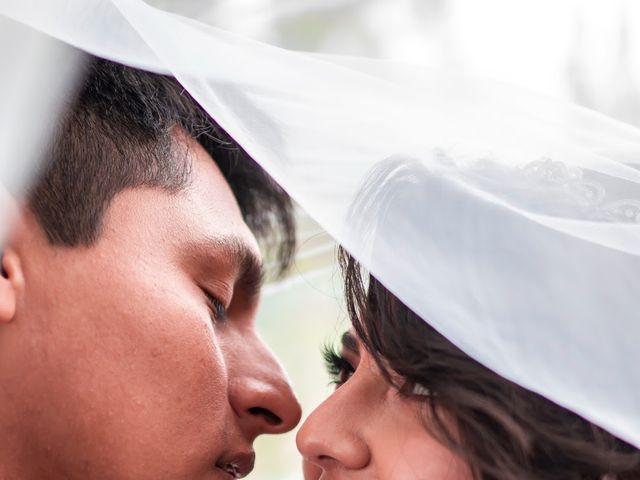 La boda de Milton y Zuleny en Vitoria-gasteiz, Álava 21