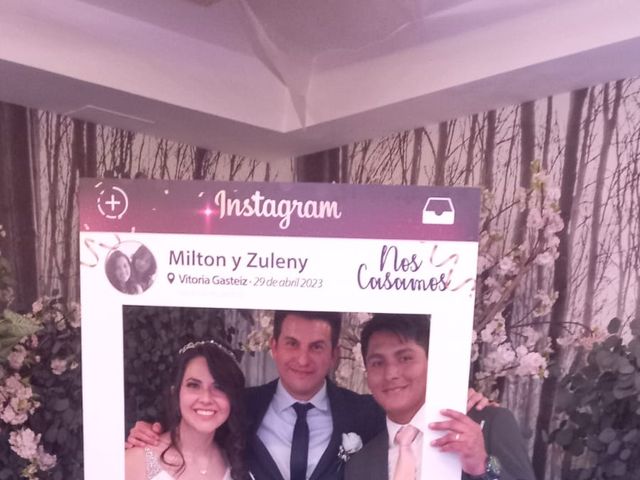 La boda de Milton y Zuleny en Vitoria-gasteiz, Álava 24