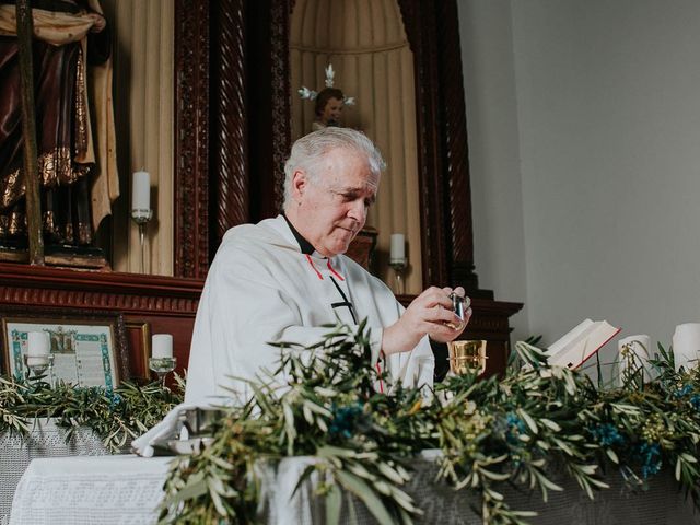 La boda de Isabel y David en La Matanza De Acentejo, Santa Cruz de Tenerife 25