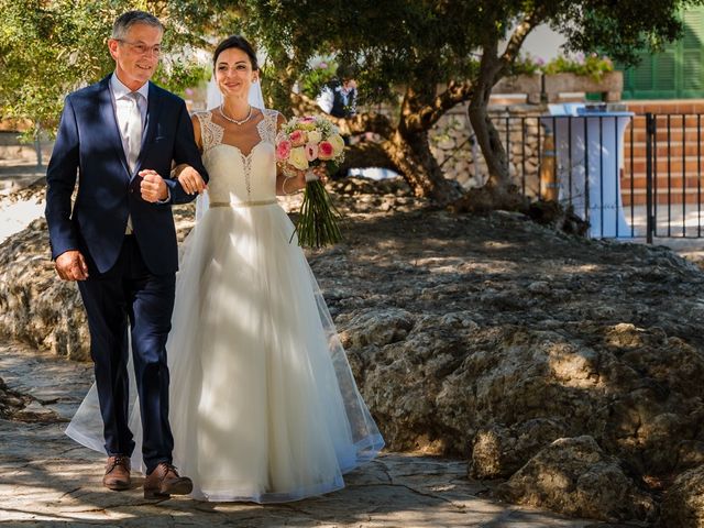 La boda de Bernadette y Cristoph en Porreres, Islas Baleares 35